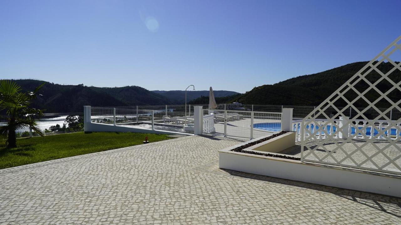 Lago Azul Villas Ferreira do Zêzere Екстериор снимка