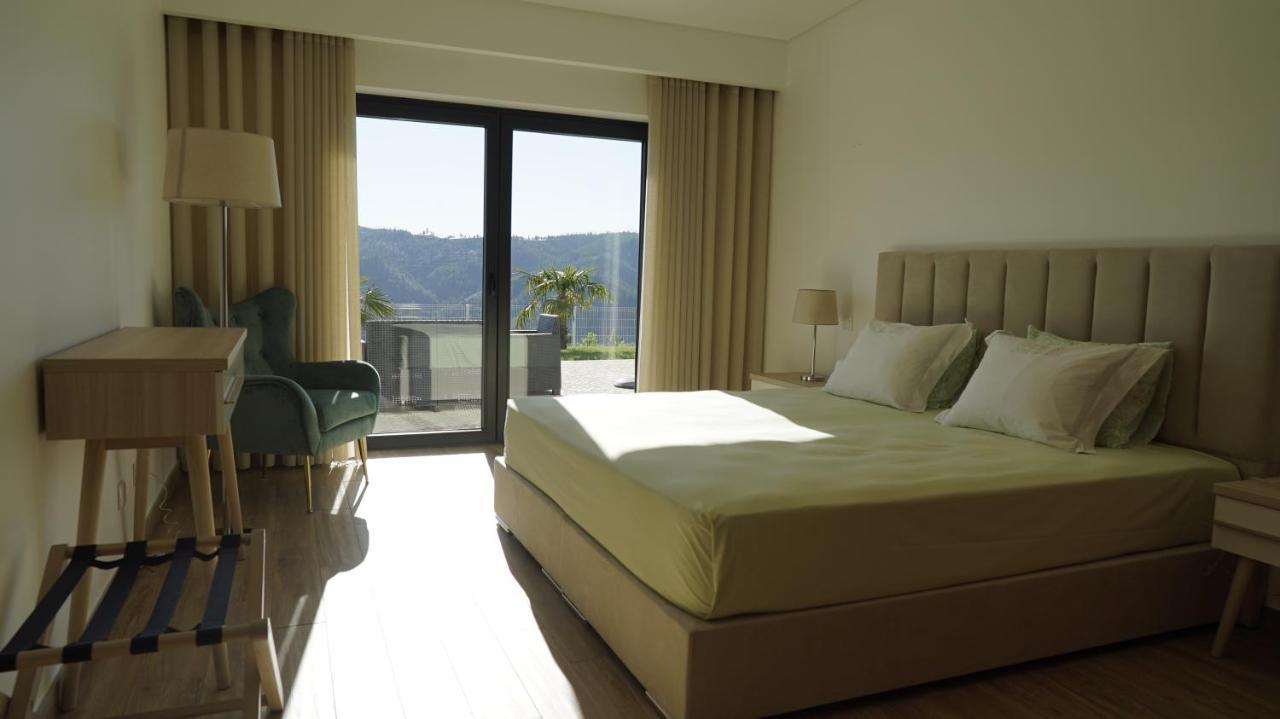 Lago Azul Villas Ferreira do Zêzere Екстериор снимка