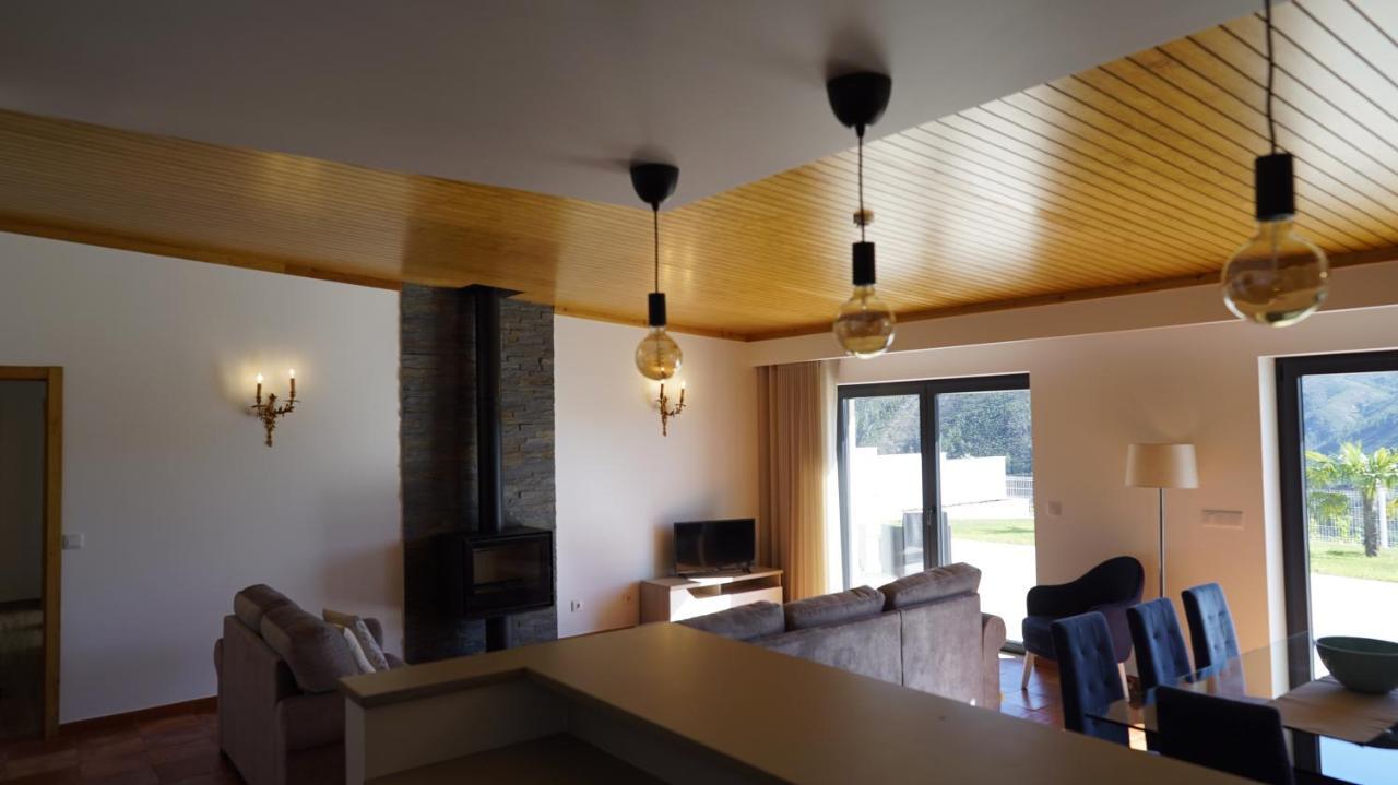 Lago Azul Villas Ferreira do Zêzere Екстериор снимка