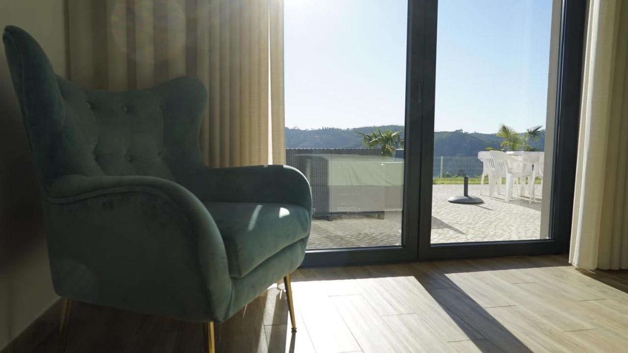 Lago Azul Villas Ferreira do Zêzere Екстериор снимка