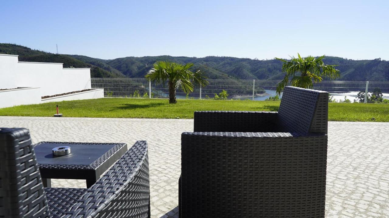 Lago Azul Villas Ferreira do Zêzere Екстериор снимка