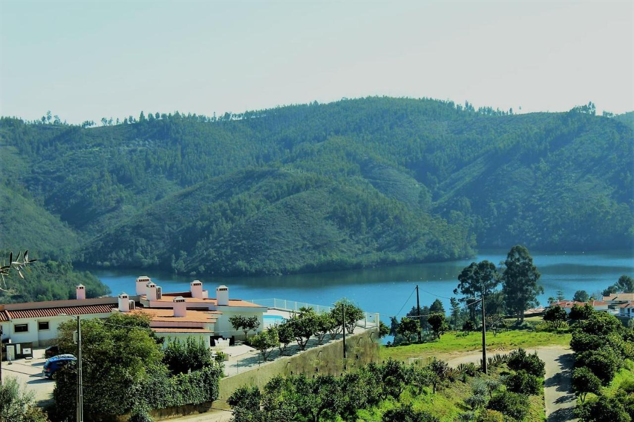 Lago Azul Villas Ferreira do Zêzere Екстериор снимка